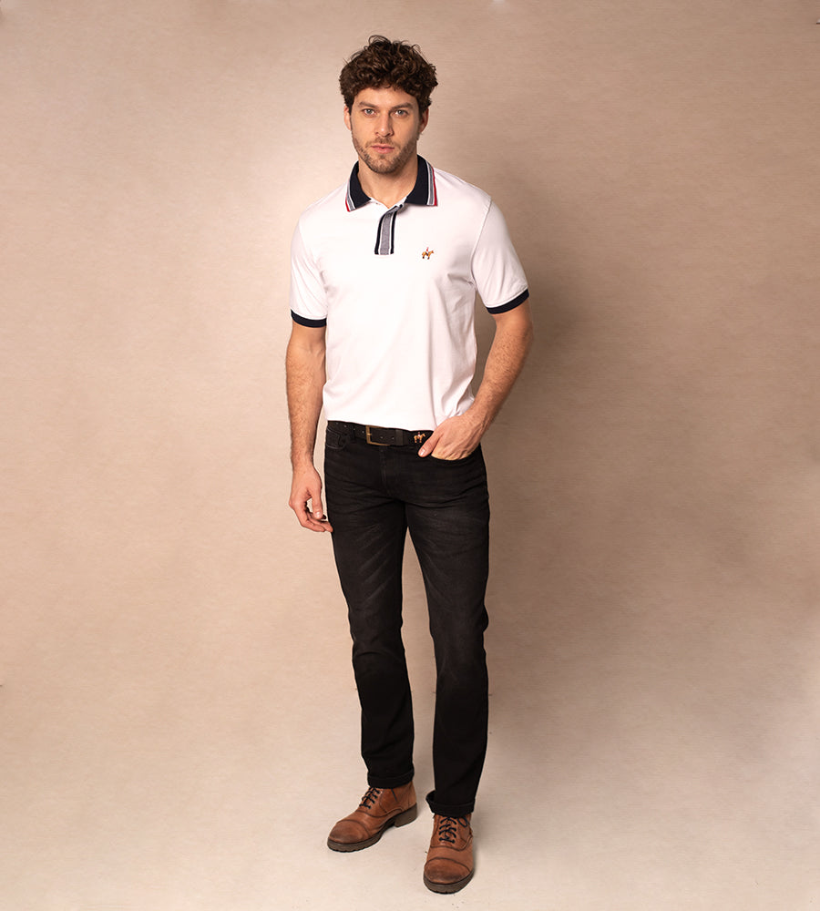 Outfit playera polo blanca hombre hot sale